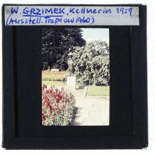 Grzimek, Kellnerin