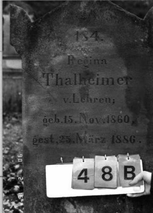 Grabstein 48B