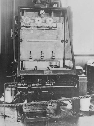 Spinnmaschine : Technikgeschichte | Technik und Wirtschaft | Kunstseide | Die Kupferseide