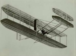 1. Motorflugzeug der Brüder Wright, 1903
