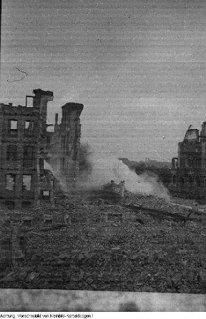 Dresden. Sprengungen während der Enttrümmerung, 1946/47