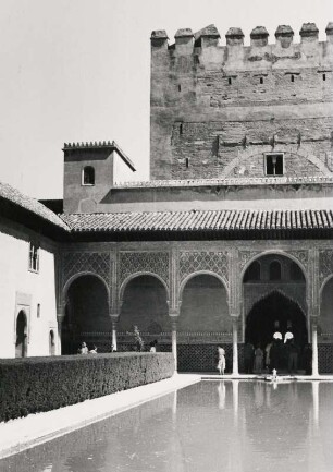 Andalusien. Spanien. Granada. Alhambra. Blick in das Bad des letzten arabischen Sultans Boabdil