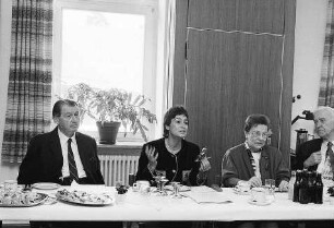 Freiburg im Breisgau: Bundesfamilienministerin Hannelore Rönsch bei der Caritas im Heinrich-Hansjakob-Haus