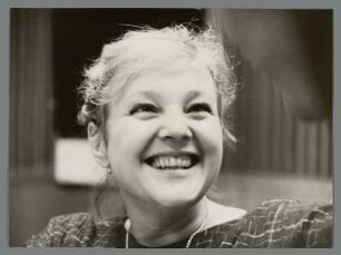 Lucia Popp : Portrait der Sopranistin Lucia Popp in der Lukaskirche in Dresden