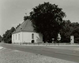 Evangelische Kreuzkirche, Ehemalige Friedhofskirche
