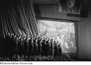 FDJ-Chor auf der Bühne