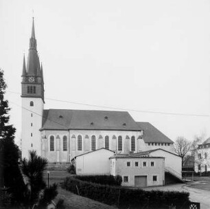 Kath. Pfarrkirche St. Peter und Paul, Alter Kirchhof; Villmar, Zehntenstraße, Peter-Paul-Straße