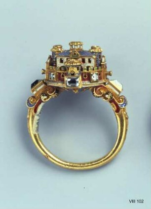 Ring mit Burg