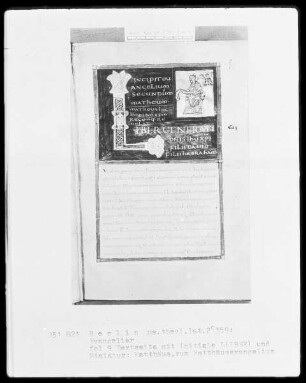 Evangeliar aus Werden — Zierseite mit Initiale L (IBER GENERATIONIS) und Matthäus-Miniatur, Folio 9recto