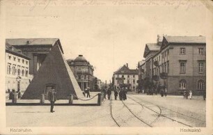 Postkartenalbum. "Karlsruhe - Marktplatz". Marktplatz und Pyramide