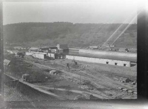 Hessigheim, Blick vom rechten Hang auf die Schleusenbaustelle vom Oberwasser