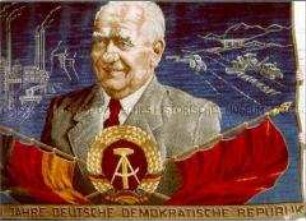 Wandteppich zum 10. Jahrestag der Gründung der DDR mit dem Porträt des ersten Präsidenten Wilhelm Pieck