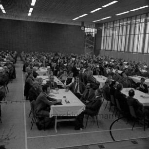 Kreisbauernverband: Bad Oldesloe: Stormarnhalle: 30. Kreisbauerntag: Teilnehmer