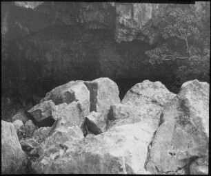 Höhle von banias [banyas]