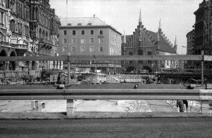 München: S-Bahnbau, Marienplatz mit Isartor [Altem Rathaus]
