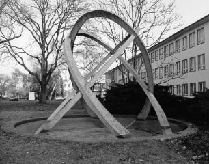 Brunnen; Darmstadt, Berliner Allee 6, Berliner Allee 8
