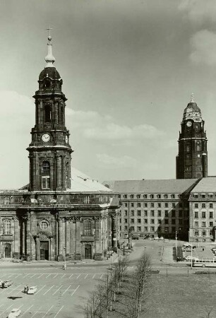 Dresden, Kreuzkirche und Neues Rathaus, Ansicht von der Westseite des Altmarktes
