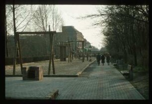 Diapositive: Vor dem Schlesischen Tor 1, April 1981