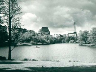 Charlottenburg. Lietzensee mit Funkturm