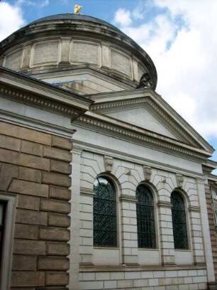 Dresden: Trauerhalle Johannisfriedhof Tolkewitz