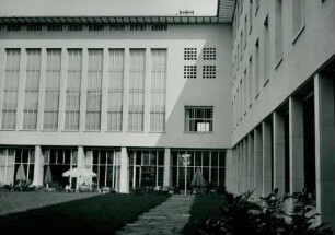 Universität und Studentenheim, 1951-1953