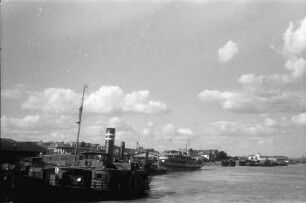 Bukarest-Braila: Pressefahrt ins Donaudelta, Hafenkai