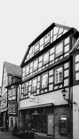 Wohnhaus, Fachwerk; Gelnhausen, Langgasse 8