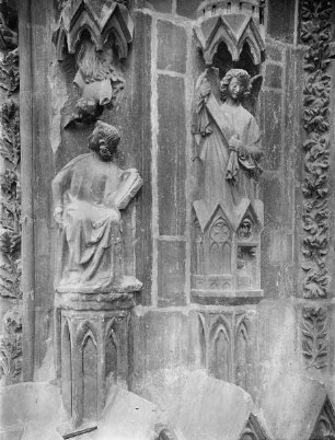Südliches Westportal — Nördliche Archivolten — 1. Zone, 5. Archivolte: Engel