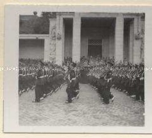 Parade faschistischer Organisationen beim Staatsbesuch Adolf Hitlers in Italien