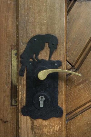 Türbeschlag mit Raben