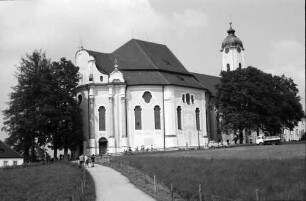 Wies: Wieskirche [Wallfahrtskirche zum Gegeißelten Heiland auf der Wies], Südseite