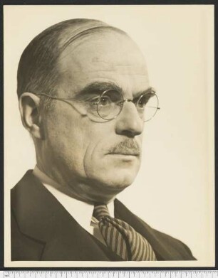 Porträtaufnahme Thornton Wilder