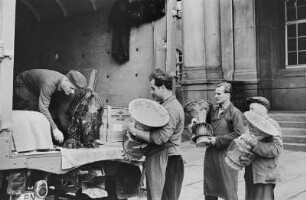 Dresden, Staatliche Kunstsammlungen Dresden, Transport der Porzellansammlung, Dezember 1960 - August 1963