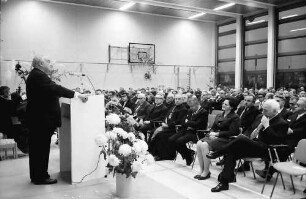 Bad Krozingen: Ansprache: Minister a.D. Dr. Seifriz; mit Publikum