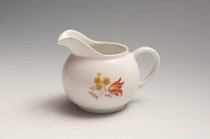 Modellnummer 1382 mit Goldrand und Blumendekor (Milchkännchen, Sahnekännchen, Gießer)
