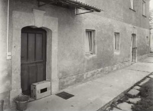 Brabschütz-Podemus, Hauptstraße 7. Bauernhof (bez. 1804). Wohnhaus