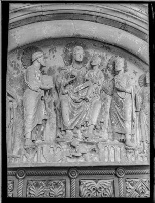 Dom: Marienpforte, Mitte mit Figur des heiligen Kaiser Heinrich II.