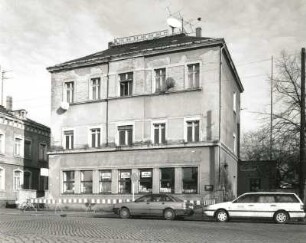 Radebeul, Sidonienstraße 5. Wohnhaus mit Stadtbibliothek (um 1895)