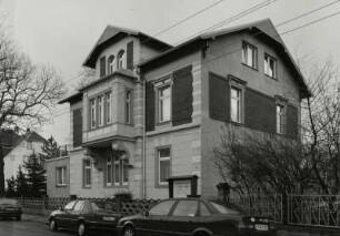 Mügeln, Wohnhaus : Mügeln (Kreis Torgau-Oschatz), Wohnhaus, Goethestraße 4, um 1900, Straßenansicht