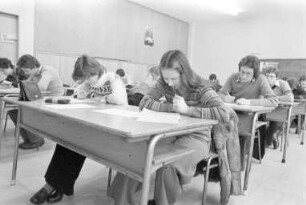 Berufswettkampf ´78 des Deutschen Handels- und Industrieangestelltenverbands DHV für Jungkaufleute und Auszubildende im Wirtschaftsgymnasium Karlsruhe (Friedrich-List-Schule)