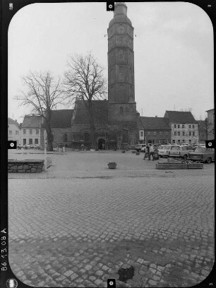Luckau. Ehem. Georgenkapelle mit Hausmannsturm (Baubeginn wohl 2. V. 13. Jh., Turmbau um 1500). Ansicht von Norden
