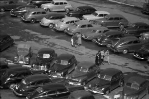Stuttgart: Parkplatz der amerikanischen Wagen vom Mittnachtbau aus