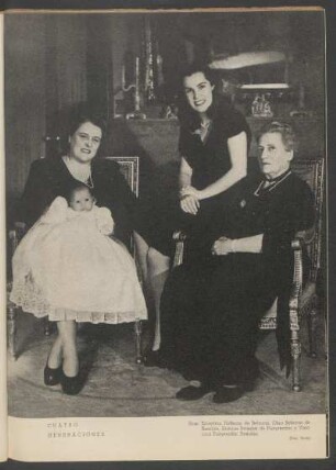Cuatro generaciones : Sras. Ernestina Hoffman de Behrens, Olga Behrens de Regules, Susana Regules de Pueyrredón y Verónica Pueyrredón Regules (Foto: Rodin)