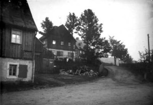 Am Postberg : li. Häßler-Schneidmühle, Mitte: altes Postgebäude