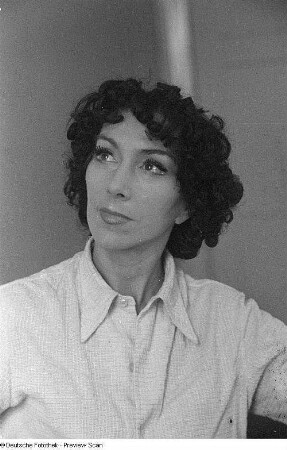 Porträtaufnahmen der Balletttänzerin Tatjana Gsovsky