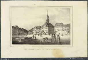 Der Marktplatz von Waldenburg in Sachsen mit dem Rathaus