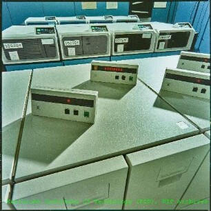 Speicherkomponenten in der Hauptabteilung Datenverarbeitung und Instrumentierung )HDI)