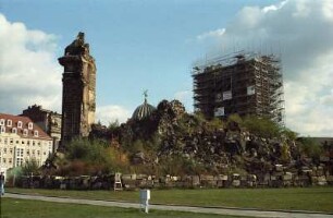 Frauenkirche : Dresden-Altstadt. Frauenkirche während des Wiederaufbaus