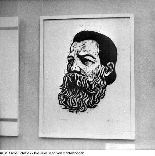 Militärs bei Kunstausstellung