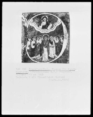 Fragment mit Initiale D mit der Himmelfahrt Christi